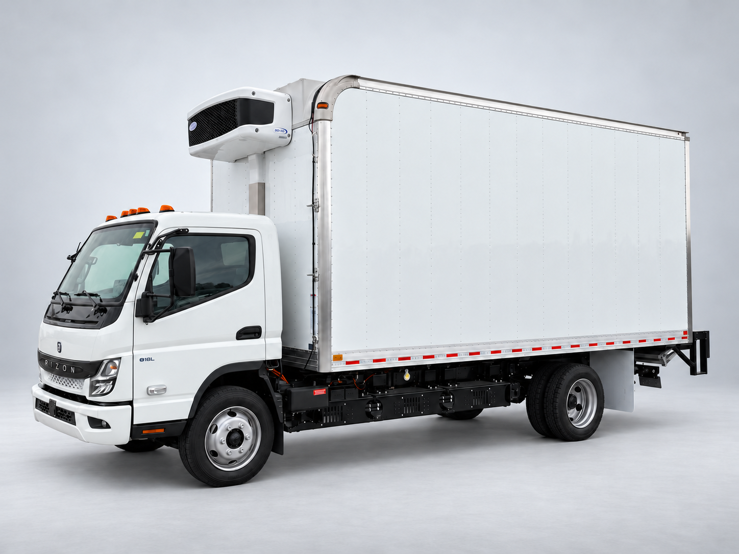 RIZON electric truck with refrigerated box body